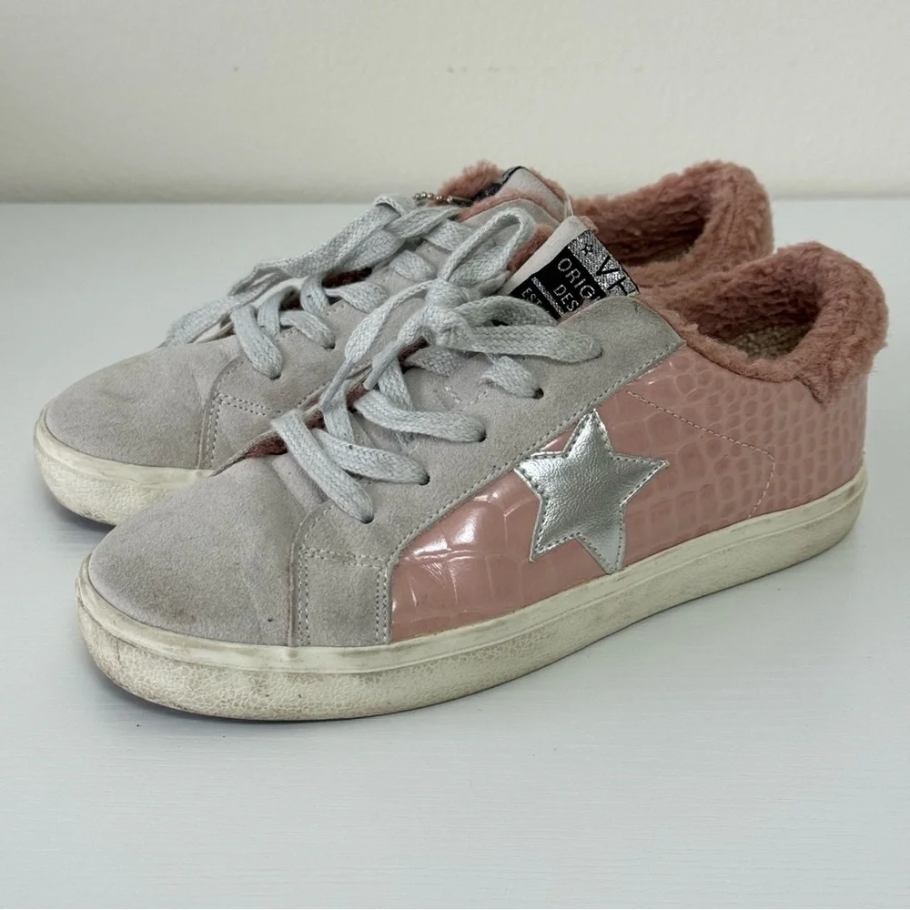 VH Original Design Vintage Property Pink and Gray Kids Sneakers, Size 5